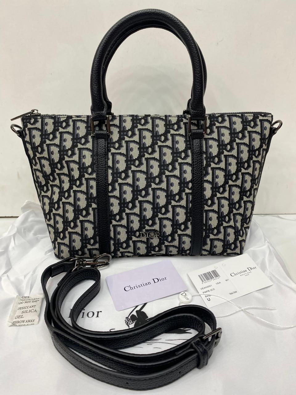 Christian Dior Weekender 25 – Oblique Jacquard | Model 22891