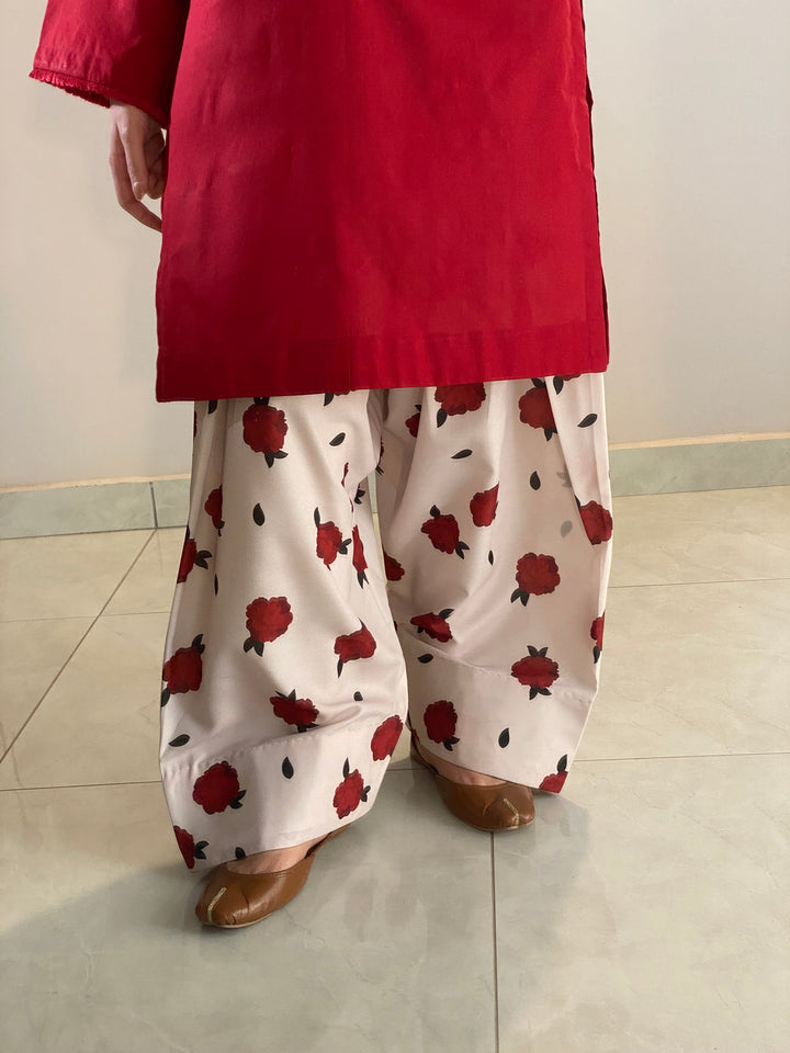 FLOWER Lawn Embroidered 3 Piece Dress – LF-FW-019