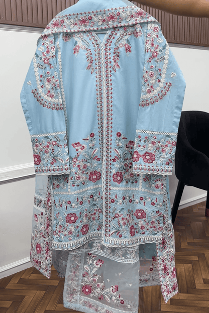 HAYAT Pure Lawn Embroidered 3 Piece Dress – LF-HT-011