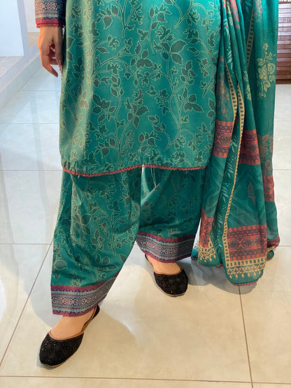Hoor Pure Lawn Embroidered 3 Piece Dress – LF-HN-004