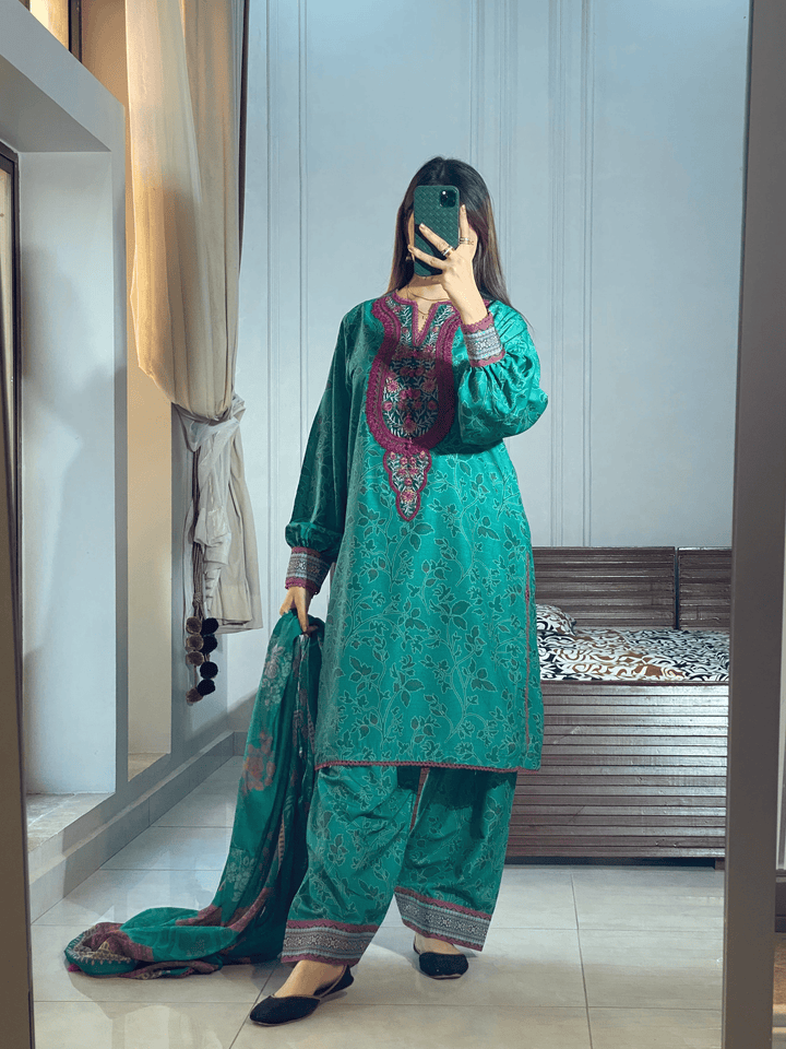 Hoor Pure Lawn Embroidered 3 Piece Dress – LF-HN-004