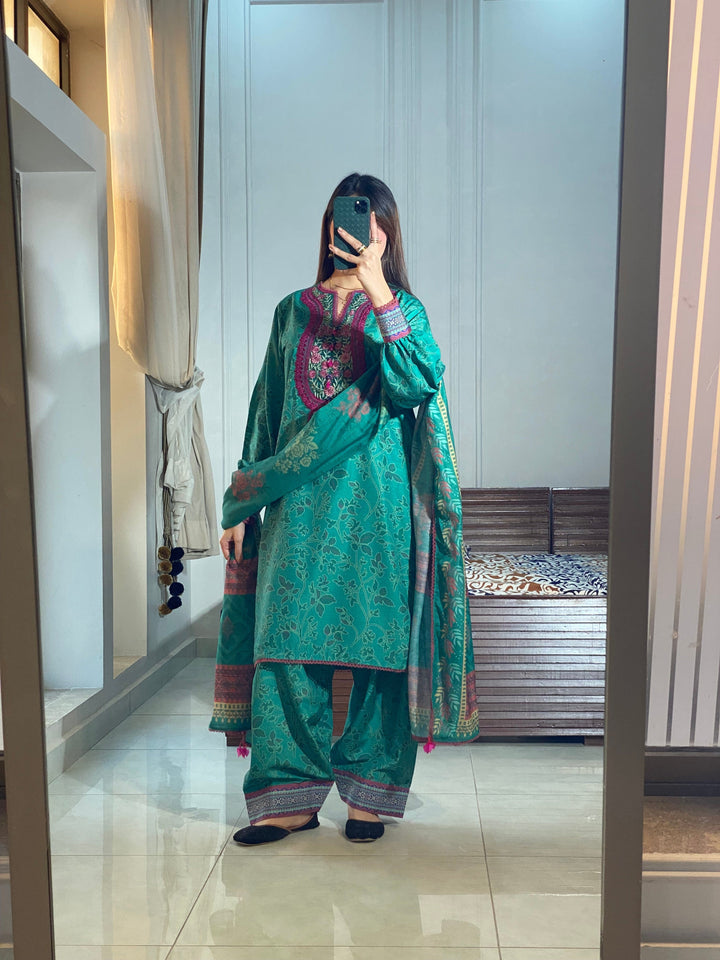 Hoor Pure Lawn Embroidered 3 Piece Dress – LF-HN-004