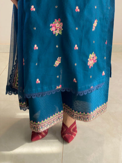 KAJAL Pure Lawn Embroidered 3 Piece Dress – LF-KJ-030