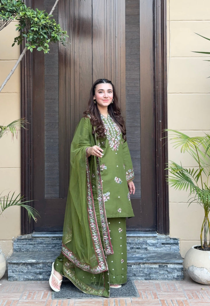 KIRAN Pure Lawn Embroidered 3 Piece Dress – LF-KR-009