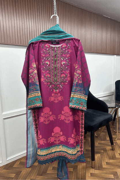 Meena Pure Lawn Embroidered 3 Piece Dress – LF-MN-003 (Copy)