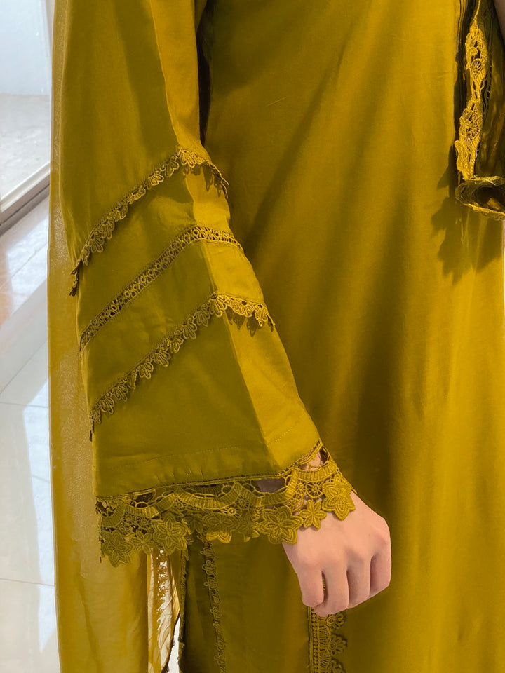 SHANAEL Pure Lawn Embroidered 3 Piece Dress – LF-SN-026