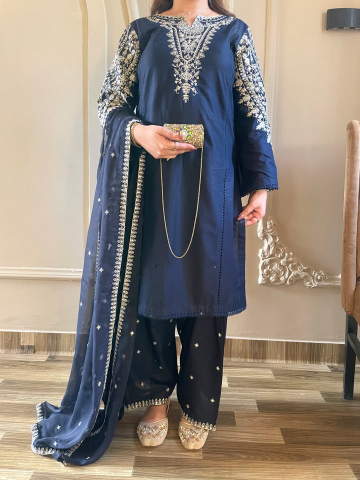 SHEELA Pure Lawn Embroidered 3 Piece Dress – LF-SL-032