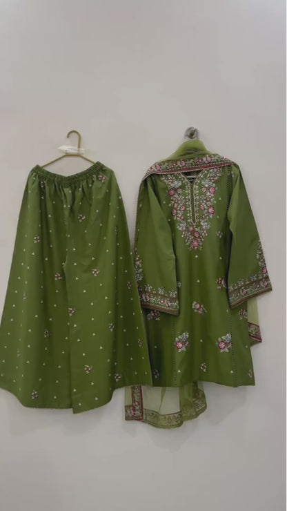 KIRAN Pure Lawn Embroidered 3 Piece Dress – LF-KR-009
